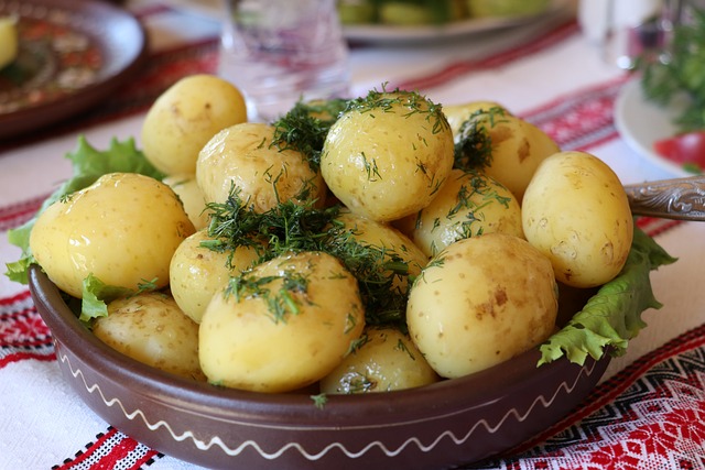 ukrainian-dill-potatoes-2652561_640.jpg