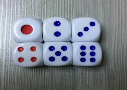 骰子的一点和四点为什么是红色的？